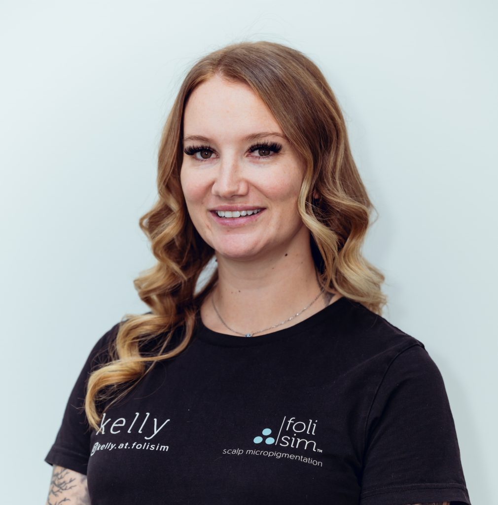 Kelly Dawes, Clinic Manager and Lead Senior Artist at Foli Sim Melbourne